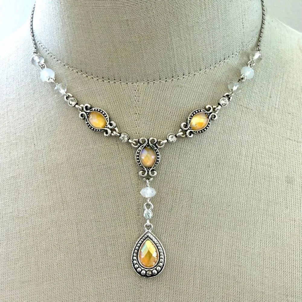 Avon Vintage beaded Teardrop Y Drop Necklace Silver Tone